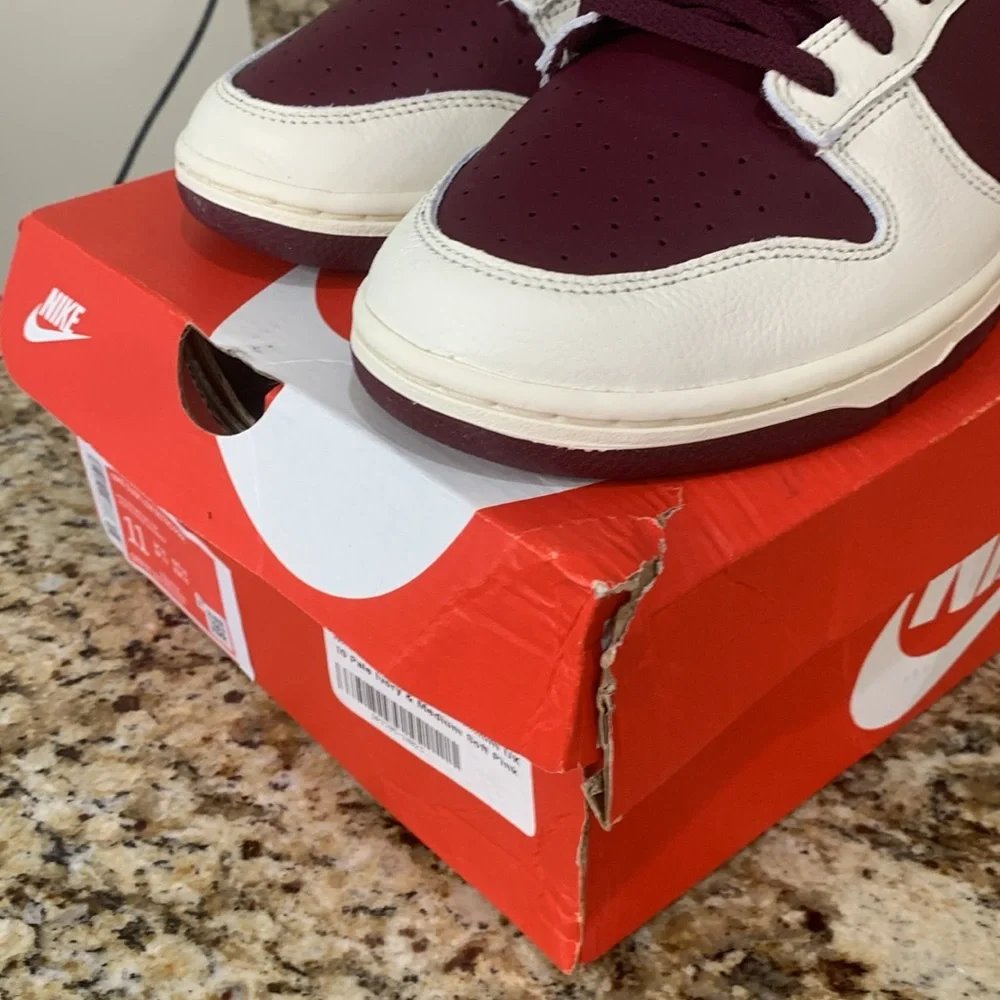 Nike Dunk Low Retro. New with damaged box. Pale ivory,medium soft pink. - Picture 4 of 5